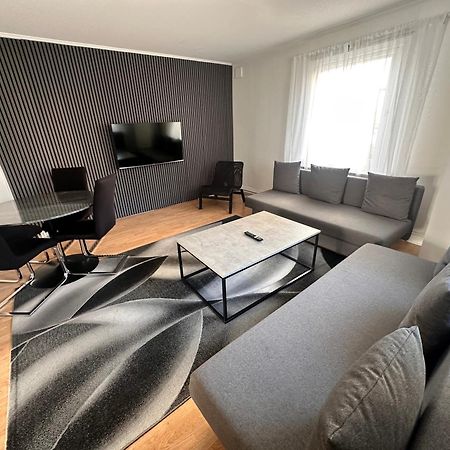Luxurious 2-Room Apartment In Central 布罗斯 外观 照片